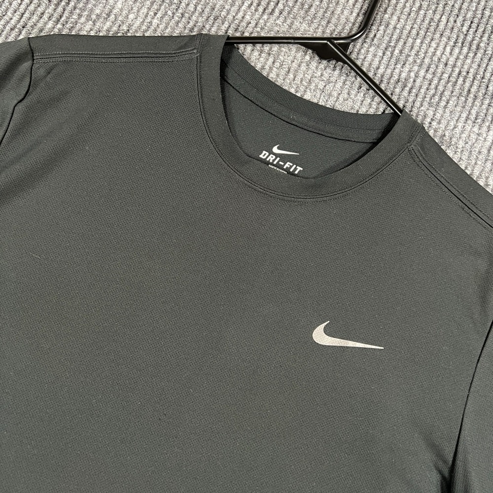 Nike Shirt Mens Large Black Short Sleeve Dri Fit Running Training Athletic Gym